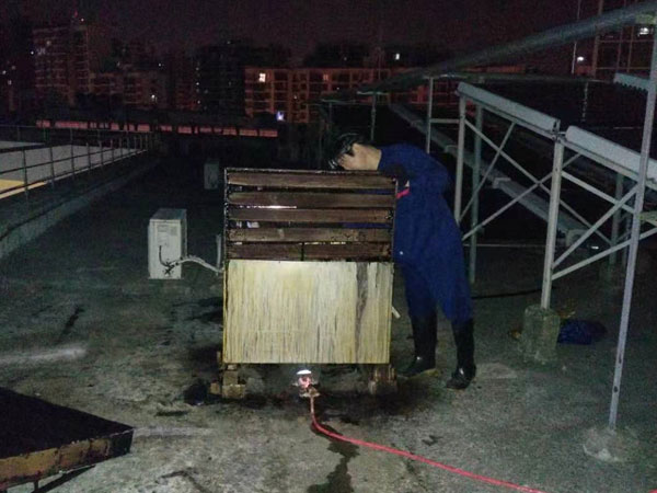 蝸殼自動超聲清洗機